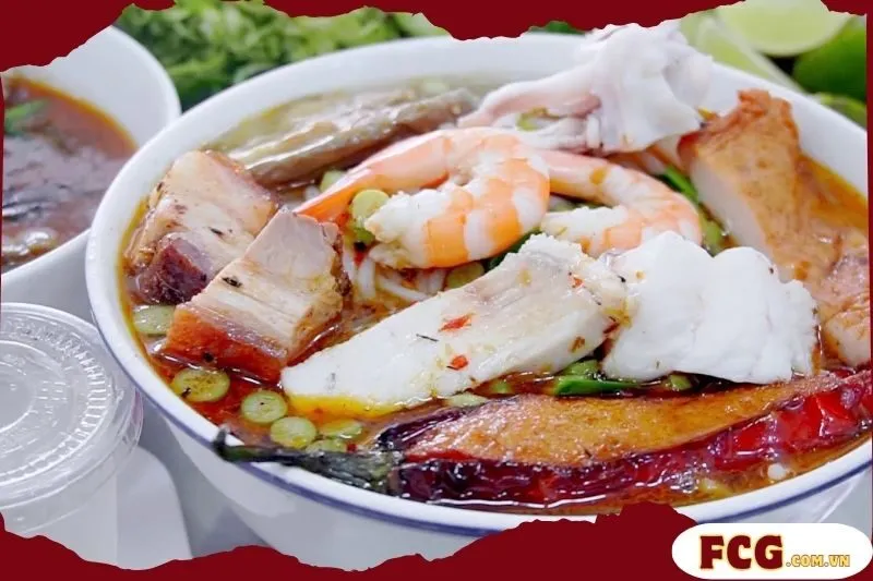 Bún mắm Cô Ba